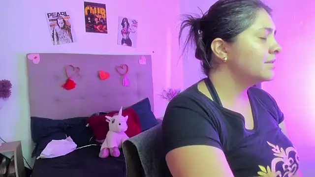 TifanyAmazinng online show from February 13, 12:27 pm