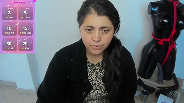 TifanyAmazinng online show from September 26, 12:23 pm