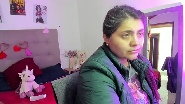 TifanyAmazinng online show from February 19, 12:35 pm