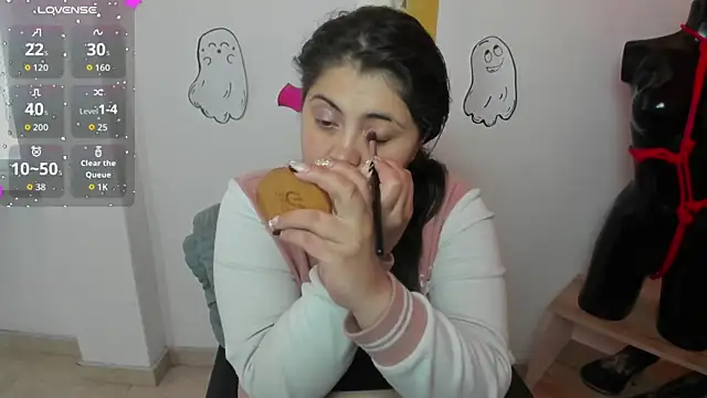 TifanyAmazinng online show from October 15, 12:24 pm