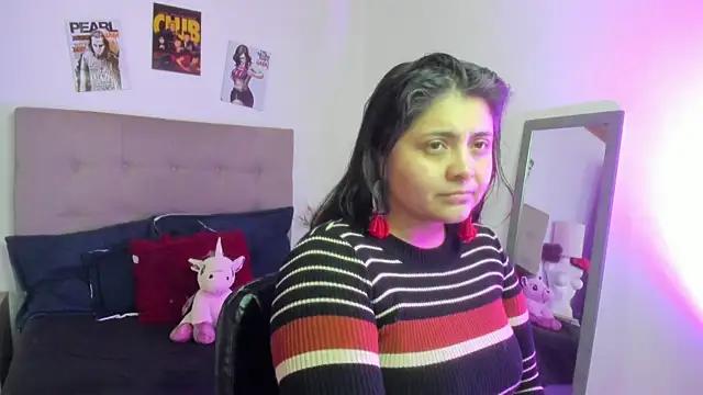 TifanyAmazinng online show from February 5, 12:23 pm