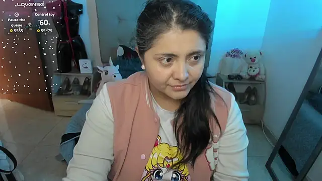 TifanyAmazinng online show from December 17, 12:21 pm