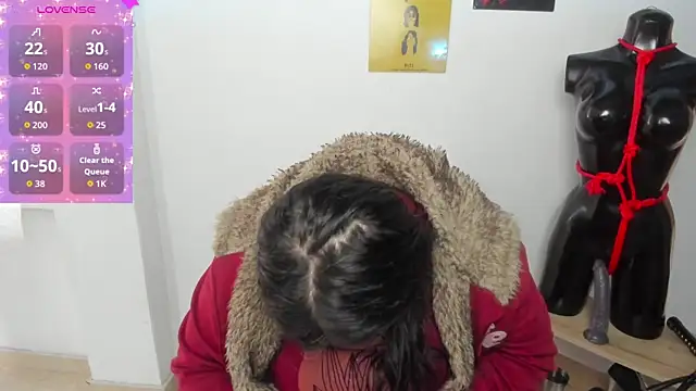 TifanyAmazinng online show from September 29, 12:44 pm