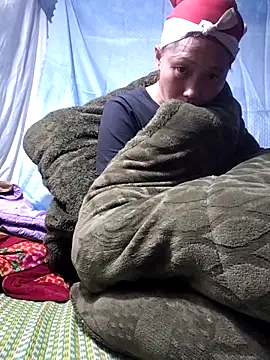 Snapshot of PhamPm70 chatting on November 18, 1:58 pm PhamPm70 online show from November 18, 1:58 pm