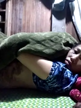 Snapshot of PhamPm70 chatting on November 15, 6:56 pm PhamPm70 online show from November 15, 6:56 pm