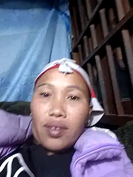 Snapshot of PhamPm70 chatting on November 26, 12:05 pm PhamPm70 online show from November 26, 12:05 pm