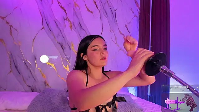 alicecute77 online show from November 25, 2:23 am