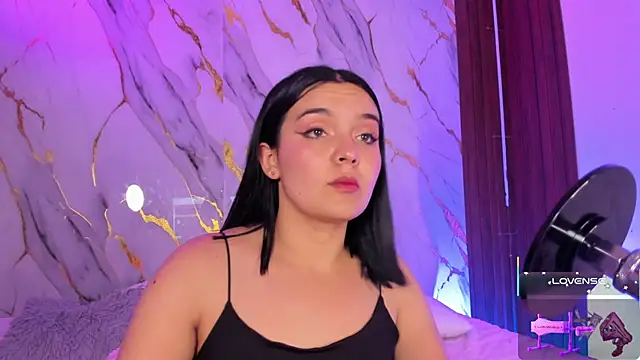 alicecute77 online show from January 12, 2:18 am