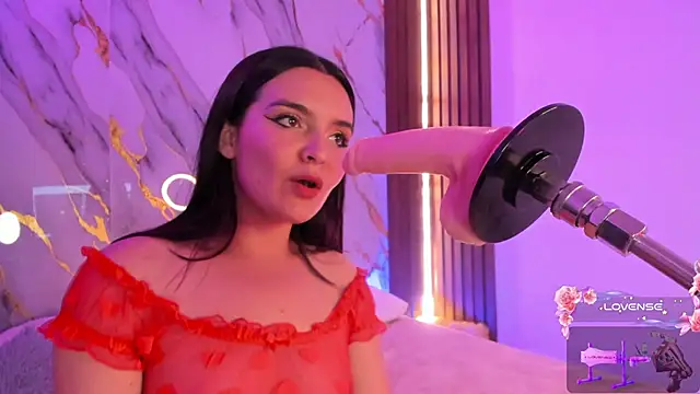 alicecute77 online show from November 4, 8:01 pm