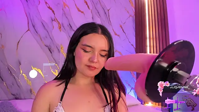 alicecute77 online show from November 3, 2:28 am