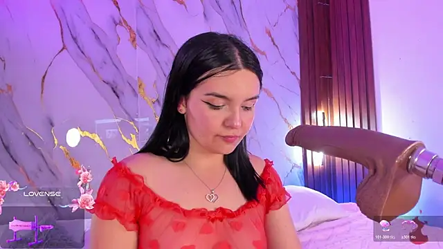 alicecute77 online show from May 9, 2:26 am