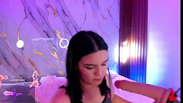 alicecute77 online show from March 14, 2:17 am