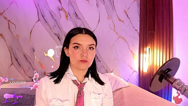 alicecute77 online show from February 20, 2:19 am