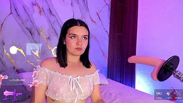 alicecute77 online show from February 2, 2:21 am