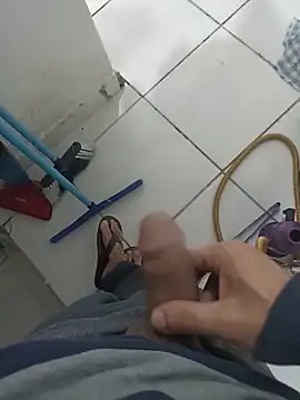 comobucetinhas online show from June 19, 8:03 pm