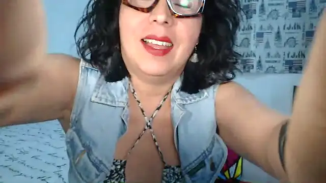 Snapshot of SweetCatheryne chatting on July 5, 12:04 am SweetCatheryne online show from July 5, 12:04 am