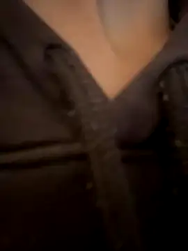 Snapshot of Aleja_ruizz chatting on November 26, 8:20 pm Aleja ruizz online show from November 26, 8:20 pm