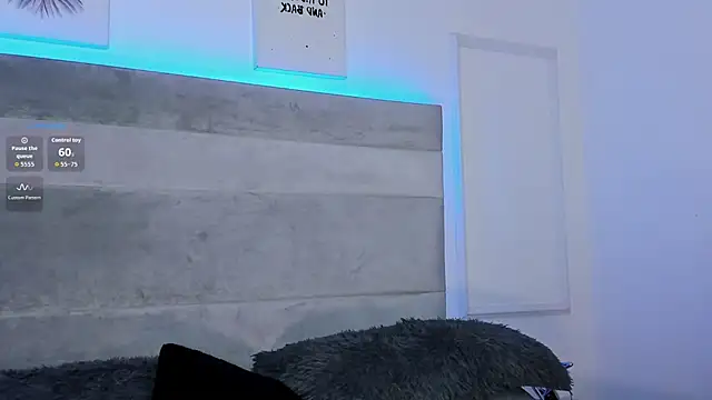 Snapshot of Aleja_ruizz chatting on November 18, 8:28 am Aleja ruizz online show from November 18, 8:28 am