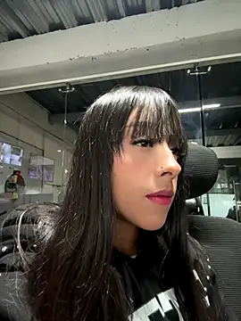 Snapshot of Aleja_ruizz chatting on November 22, 6:56 am Aleja ruizz online show from November 22, 6:56 am