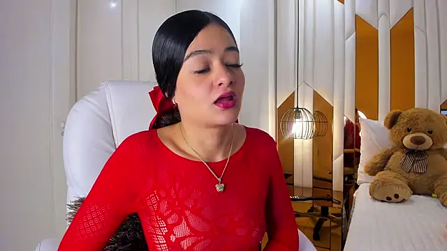 ValeriaPrado online show from November 11, 12:05 am