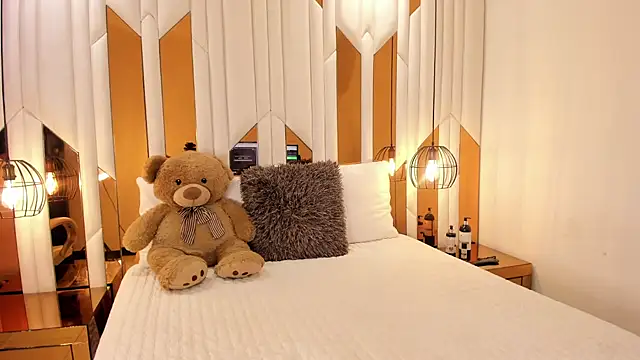 ValeriaPrado online show from October 25, 8:20 pm