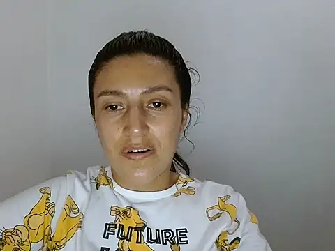 SarahFriendly online show from July 13, 8:19 pm