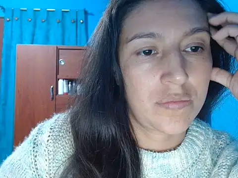 SarahFriendly online show from June 30, 11:49 pm