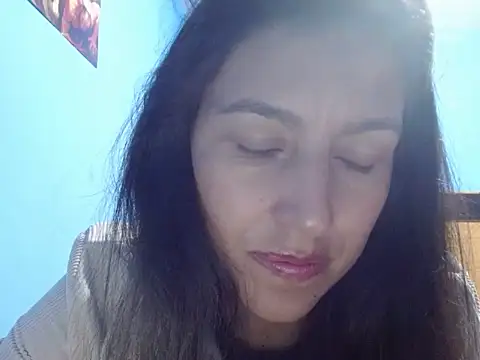 SarahFriendly online show from April 23, 1:23 am