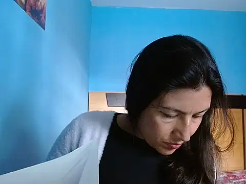 SarahFriendly online show from April 8, 7:37 pm