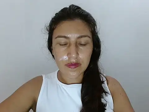 SarahFriendly online show from May 25, 6:17 pm