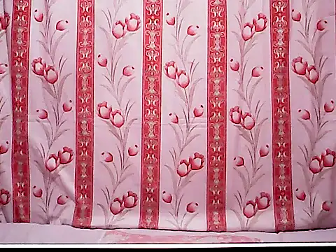 Snapshot of Sexylyka30 chatting on December 2, 9:49 pm Sexylyka30 online show from December 2, 9:49 pm