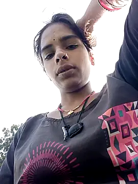 Snapshot of Gulika_Doshi chatting on December 5, 7:29 am Gulika Doshi online show from December 5, 7:29 am