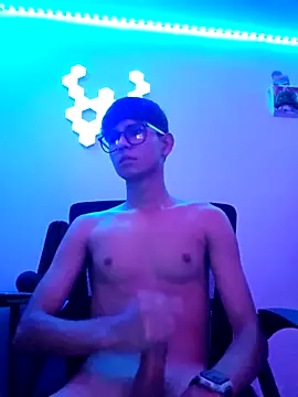 ElverCol online show from March 12, 6:56 pm