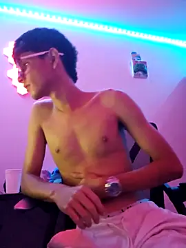 ElverCol online show from March 16, 4:20 am