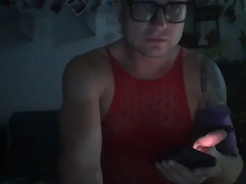 Snapshot of young66sexTim chatting on October 23, 11:53 am young66sexTim online show from October 23, 11:53 am