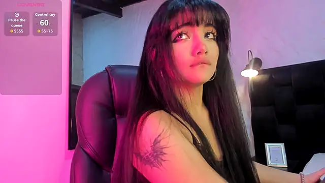 Darky Doll online show from November 21, 8:30 pm