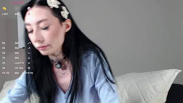 Snapshot of RoseEverhart chatting on September 30, 9:10 pm RoseEverhart online show from September 30, 9:10 pm