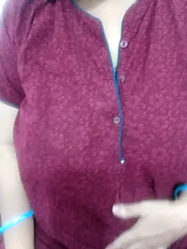 Snapshot of tami_lavanya chatting on February 16, 12:59 pm tami lavanya online show from February 16, 12:59 pm