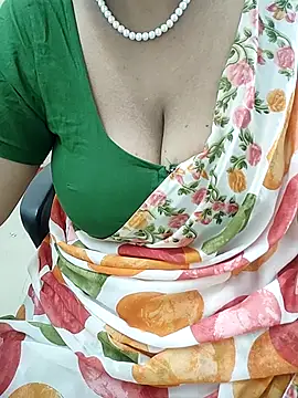 tami lavanya online show from November 21, 7:02 pm