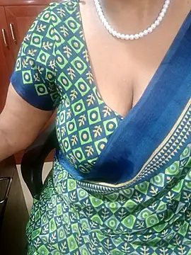 Snapshot of tami_lavanya chatting on October 1, 9:36 am tami lavanya online show from October 1, 9:36 am