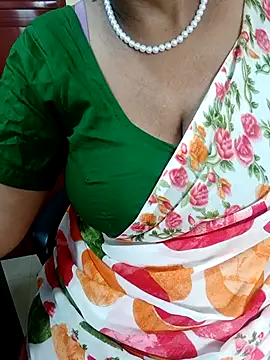 Snapshot of tami_lavanya chatting on September 21, 1:44 am tami lavanya online show from September 21, 1:44 am