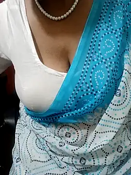 Snapshot of tami_lavanya chatting on September 8, 5:12 pm tami lavanya online show from September 8, 5:12 pm