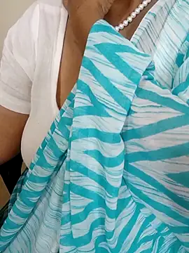 tami lavanya online show from November 11, 4:29 am