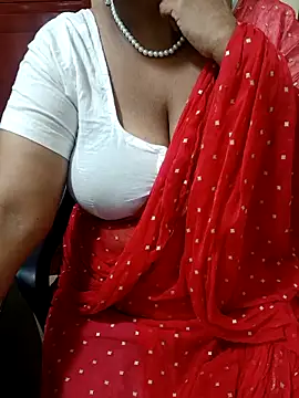 Snapshot of tami_lavanya chatting on September 13, 4:23 am tami lavanya online show from September 13, 4:23 am