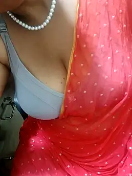 Snapshot of tami_lavanya chatting on September 13, 5:02 pm tami lavanya online show from September 13, 5:02 pm