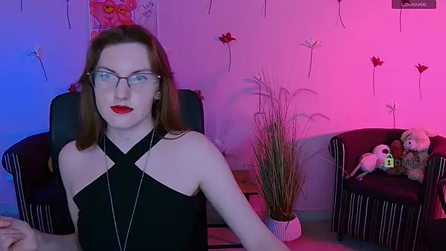 Snapshot of ava_mystic_ chatting on April 25, 7:33 pm ava mystic online show from April 25, 7:33 pm