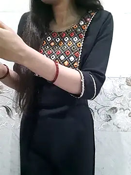 Aarti-kumri online show from February 19, 6:05 pm