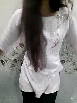 Aarti-kumri online show from February 18, 5:31 pm