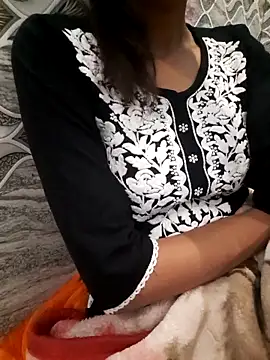 Snapshot of Aarti-kumri chatting on November 10, 4:12 pm Aarti-kumri online show from November 10, 4:12 pm