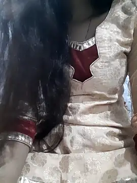 Aarti-kumri online show from April 18, 7:07 pm